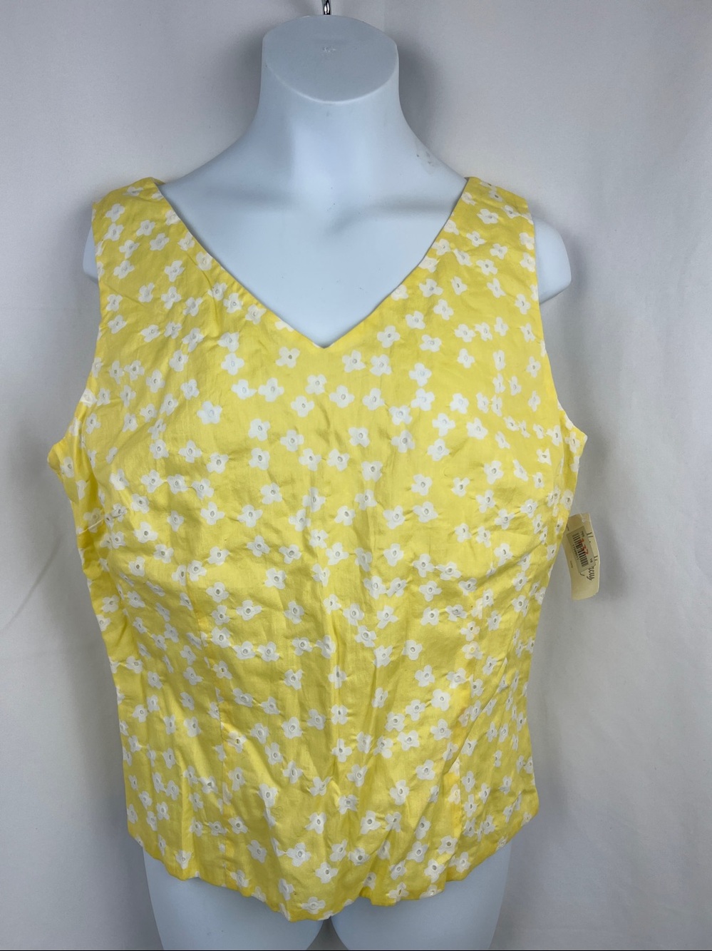 NWT Neiman Marcus Isabel Ardee Vintage v-neck Tank Yellow w/white floret cutouts